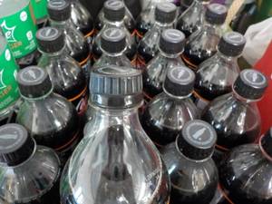 lot 222 image: Case of 24 - 20 oz Bottles Orange V...