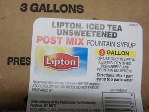 lot 284 image: 3 Gallon Lipton Iced Tea Unsweetene...