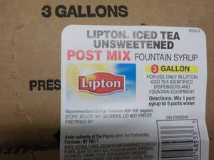 lot 285 image: 3 Gallon Lipton Iced Tea Unsweetene...