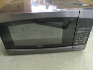 lot 110 image: Chefs Mark Microwave button for d...