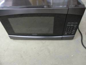 lot 118 image: Chefs Mark Microwave tested and p...