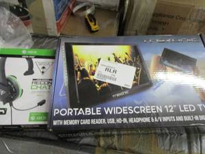 lot 142 image: Trexonic Portable Widescreen 12 LE...