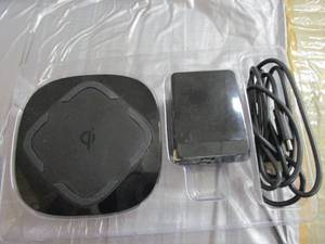 lot 99 image: Avgo 15 watt Wireless Charging Pad...