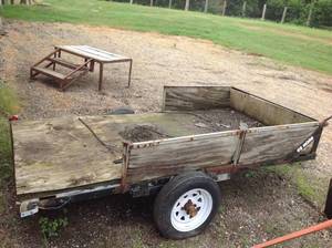lot 24 image: Tilt Bed Trailer