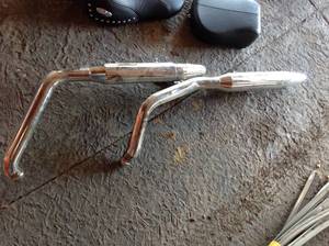 lot 29 image: Harley Davidson Softtail Exhaust Pipes