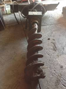 lot 88 image: Skid Steer Post Digger