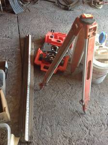 lot 92 image: Tripod Level
