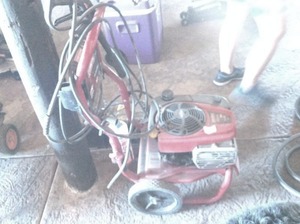 lot 104 image: Pressure Washer