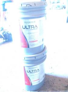 lot 108 image: 10 Gallons White  Interior Satin