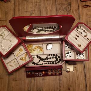 Jewelry Box & Contents Vintage Necklaces (1-Is Glass Beads), Rings