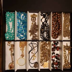 14-Assorted Necklaces - (1-Has Illusion Face)