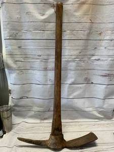 lot 4 image: Warwood #5 Pick Axe 34 34 Long