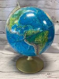 lot 5 image: Vintage 12 Diameter Globe