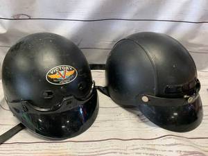 lot 7 image: 2 Motorcycle Half Shell Helmets Size L & XL