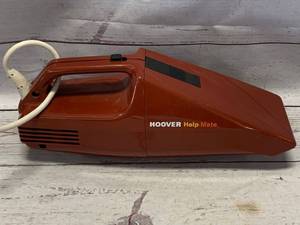 lot 13 image: Vintage Hoover S1071 Help Mate Hand Vacuum (works great)