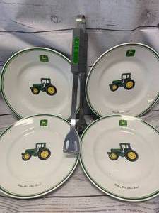 lot 54 image: Lot of 4 John Deere 11 Plates & Tongs