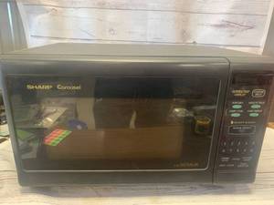 lot 59 image: Sharp Carousel Microwave