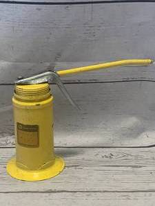 lot 66 image: Vintage John Deere Oil Can (MADE IN USA)
