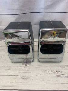 lot 78 image: Set of 2 Wiscofold 7 Black  Chrome Napkin Holders