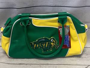 lot 91 image: NDSU Bison Womens Purse Clutch Bowler Style Bag New