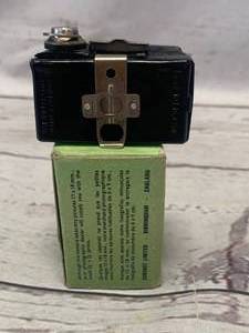 lot 93 image: 1940s Coronet Cameo Miniature Camera