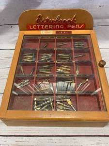 lot 101 image: Vintage Esterbrook Refill Lettering Pen Case
