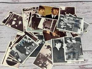 lot 102 image: Lot of 40 Original Beatles Trading Cards