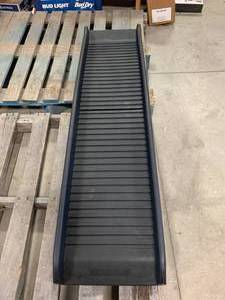lot 112 image: New Dog Ramp 5 Long