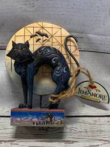 lot 104 image: Jim Shore Bad Luck Black Cat Enesco Figurine