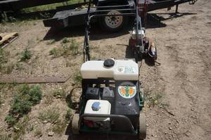 lot 21 image: Billy Goat Brand Model AE401 Professional Power Lawn Aerator