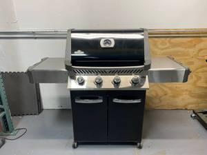NAPOLEON Prestige 500 Grill (propane)