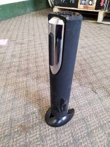 lot 135 image: Electric Wine Opener 0313_v3
