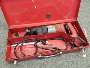 lot 155 image: Milwaukee Heavy Duty Sawzall with Milwaukee Metal Tool Case