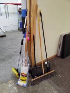 lot 170 image: Push Brooms, Brooms, Dust Mop, Deck Brush, Large Shovel
