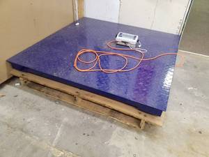 lot 160 image: Zenith Commercial Floor Scale and Pricing Machine 5-600lb.