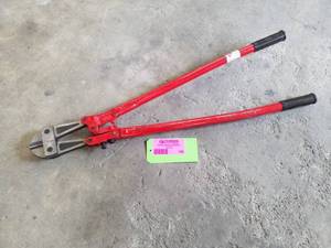 lot 195 image: Stanley Bolt Cutter 36in.