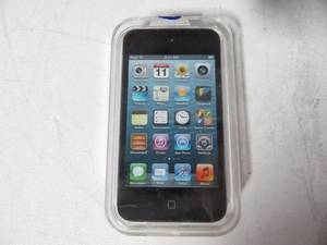 lot 11 image: Apple Ipod Touch in original casing