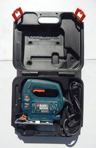 lot 5 image: Black and Decker Quick Clamp JS300 Jigsaw