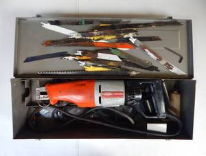 lot 23 image: Dayton Tradesman Reciprocating Vari-Speed Saw and Blades