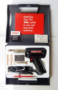 lot 26 image: Vintage 1978 Weller 8200N All Purpose Soldering Gun Kit