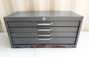 lot 37 image: Tool Chest with Tools, Drill Bits and Huot Drill Indexes