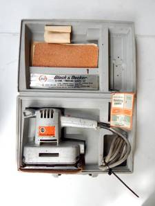 lot 46 image: Vintage Black and Decker Finishing Sander