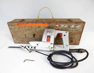 lot 59 image: Vintage Skilsaw Recipro Saw 577