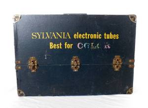 lot 143 image: Vintage Sylvania Electronic Tubes TV Radio Repairmans Case