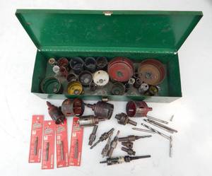 lot 38 image: Large Hole Saw Kit