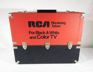 lot 145 image: Vintage RCA Electronic Tubes TV Radio Repairmans Case
