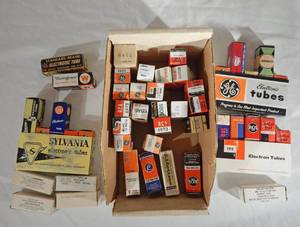 lot 151 image: Lot of 46 Vintage Electronic Vacuum Tubes