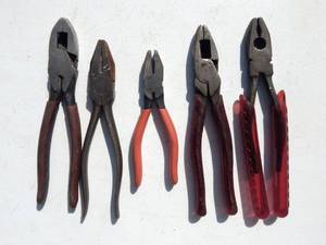 lot 212 image: Lot of Linemans Heavy Duty Cutting Pliers