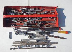 lot 229 image: Lot of Ratchets and Sockets Including Craftsman