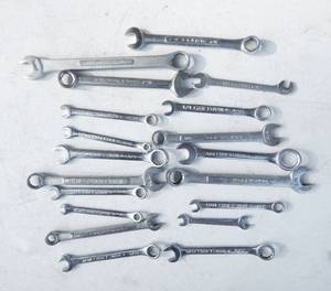 lot 233 image: Lot of Small Craftsman and PowrKraft Combination and Open End Wrenches